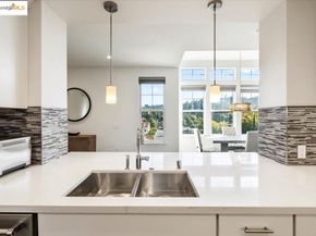 1000 Dewing Ave 412, Lafayette CA 94549