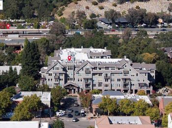 1000 Dewing Ave