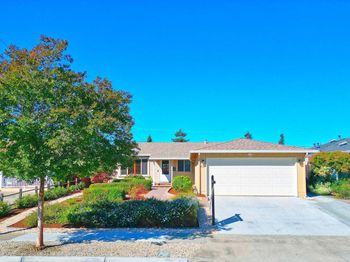 4737 Boone Dr