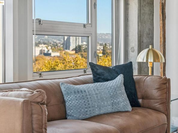 311 Oak St. 801, Oakland CA 94607