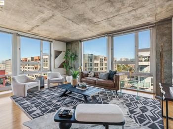 311 Oak St.