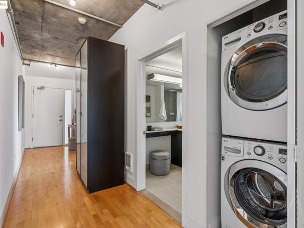 311 Oak St. 801, Oakland CA 94607