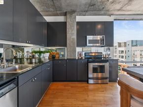 311 Oak St. 801, Oakland CA 94607