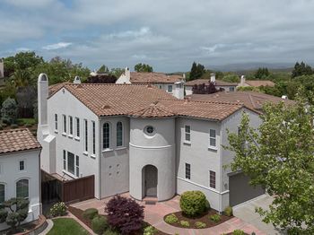 2222 Dewberry Dr