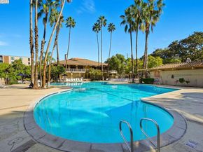 310 N Civic Dr 102, Walnut Creek CA 94596