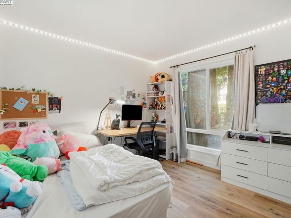 310 N Civic Dr 102, Walnut Creek CA 94596