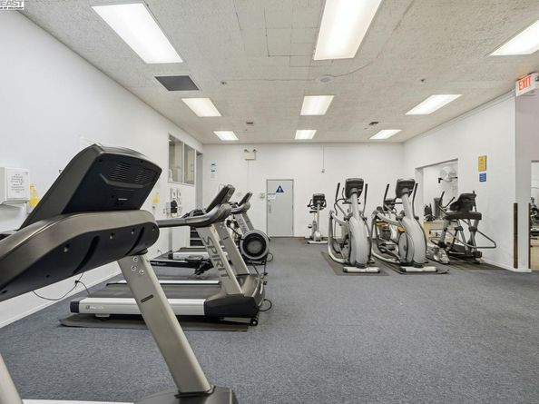 310 N Civic Dr 102, Walnut Creek CA 94596