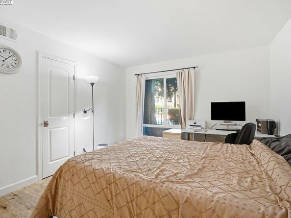 310 N Civic Dr 102, Walnut Creek CA 94596