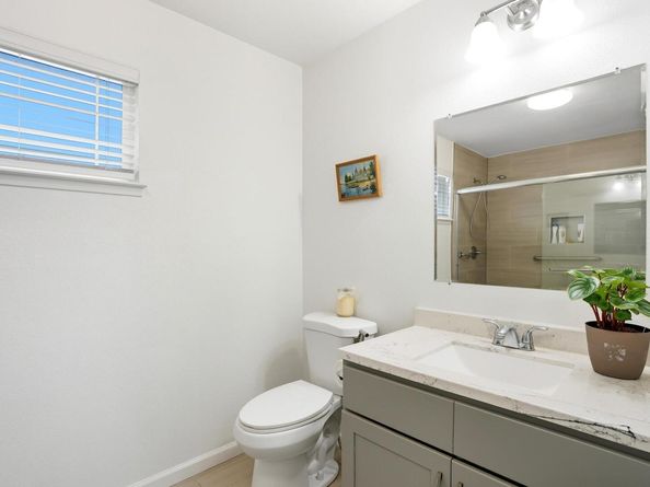 11862 Dublin Green Dr, Dublin CA 94568