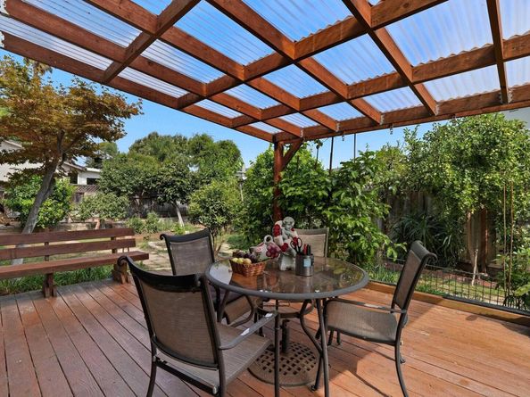 11862 Dublin Green Dr, Dublin CA 94568
