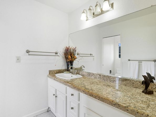11862 Dublin Green Dr, Dublin CA 94568