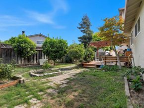 11862 Dublin Green Dr, Dublin CA 94568