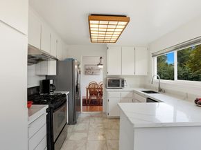 11862 Dublin Green Dr, Dublin CA 94568