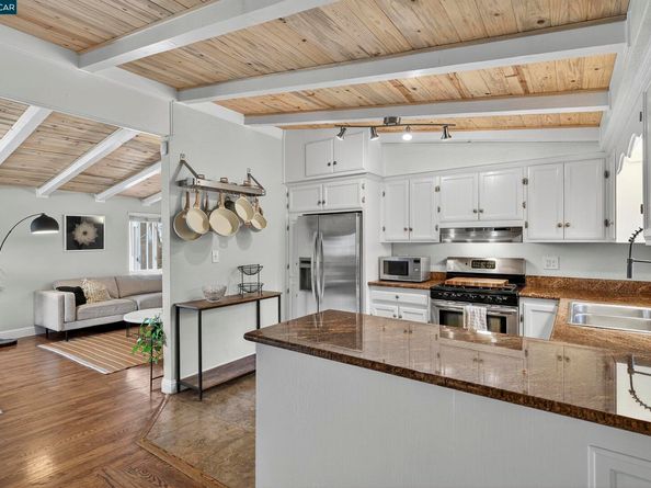 3215 Pine St, Martinez CA 94553