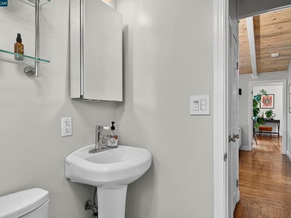 3215 Pine St, Martinez CA 94553