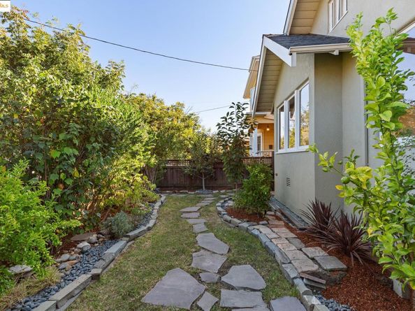 425 44Th St, Oakland CA 94609