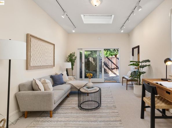 425 44Th St, Oakland CA 94609