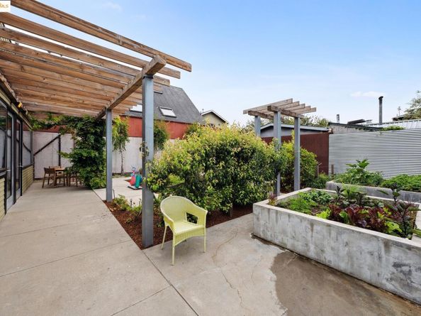 1010 Grayson, Berkeley CA 94710
