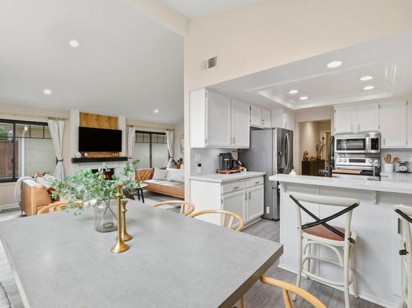 7345 Castle Dr, Dublin CA 94568