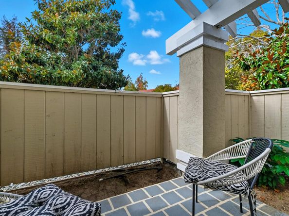 7345 Castle Dr, Dublin CA 94568