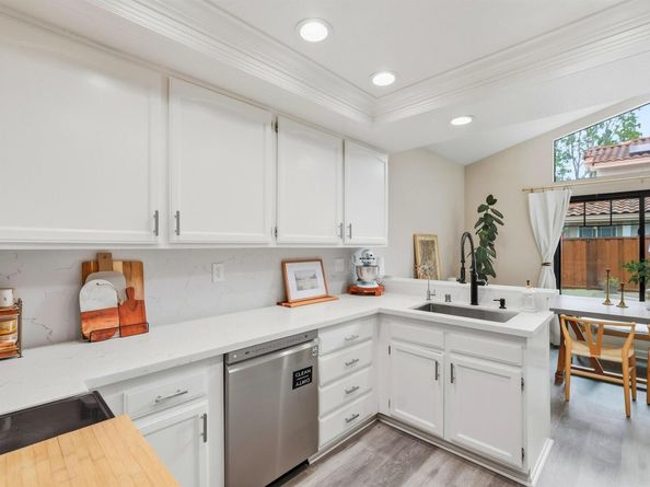 7345 Castle Dr, Dublin CA 94568