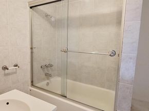 3300 E 17Th St, Oakland CA 94601