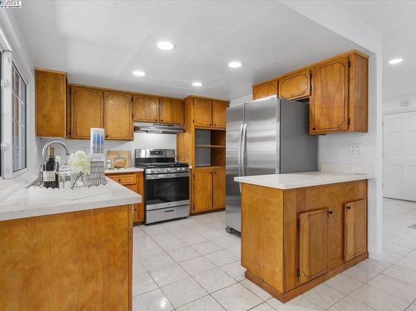 4506 Birchwood Ct, Union City CA 94587