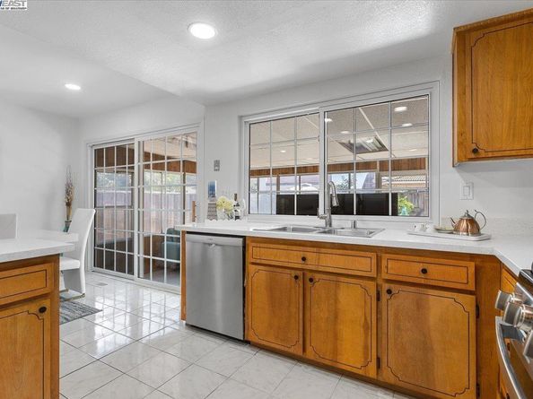 4506 Birchwood Ct, Union City CA 94587