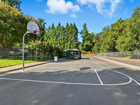 2137 Arroyo Ct 4, Pleasanton CA 94588