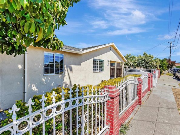 1111 Stonington Ave, San Pablo CA 94806