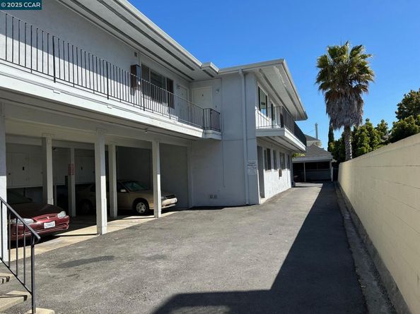 2057 Central, Alameda CA 94501