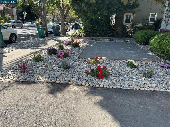 2057 Central, Alameda CA 94501