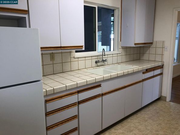 2057 Central, Alameda CA 94501