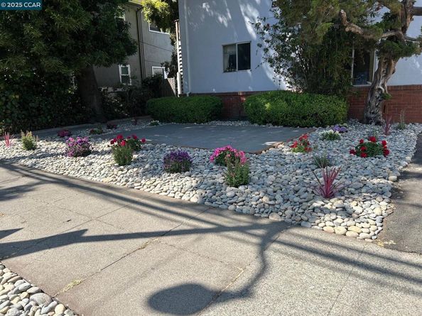 2057 Central, Alameda CA 94501