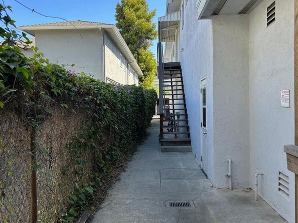 2057 Central, Alameda CA 94501