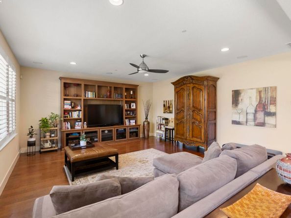 5408 Stockton Loop, Livermore CA 94550