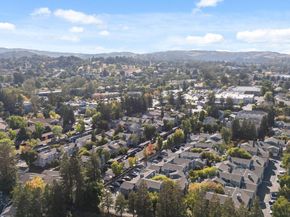 1160 Maywood Ln, Martinez CA 94553