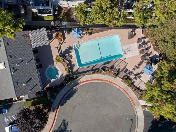 1160 Maywood Ln, Martinez CA 94553