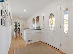142 Sequoyah View Dr, Oakland CA 94605