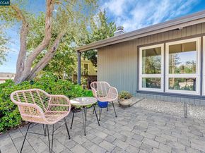 142 Sequoyah View Dr, Oakland CA 94605