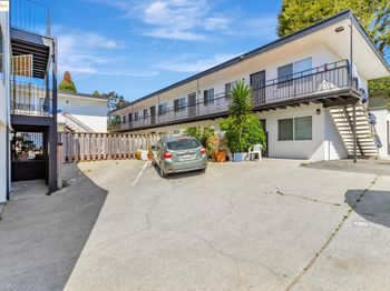 1626 Dwight Way