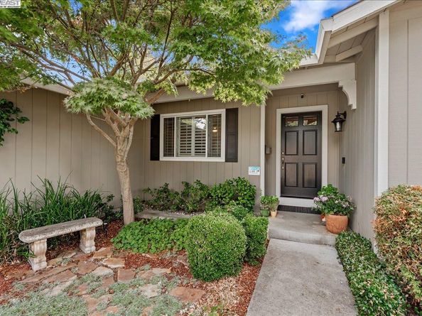 2474 Tanager Dr, Pleasanton CA 94566