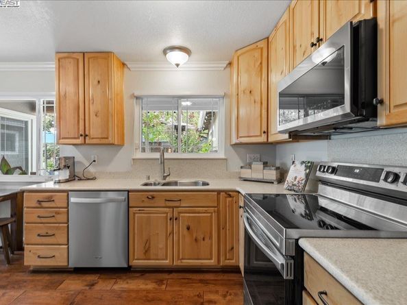 2474 Tanager Dr, Pleasanton CA 94566
