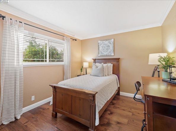 2474 Tanager Dr, Pleasanton CA 94566