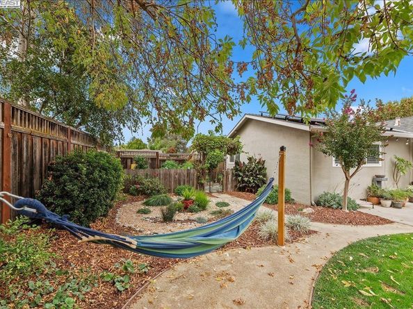 2474 Tanager Dr, Pleasanton CA 94566