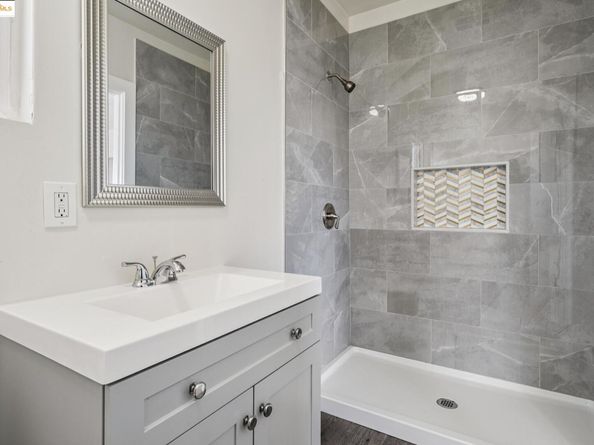 3427 Laguna Ave, Oakland CA 94602