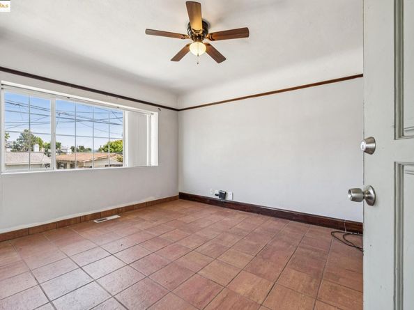3427 Laguna Ave, Oakland CA 94602