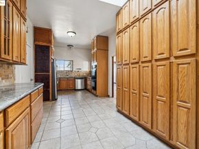 3427 Laguna Ave, Oakland CA 94602