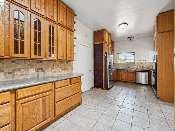 3427 Laguna Ave, Oakland CA 94602