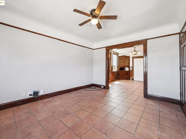 3427 Laguna Ave, Oakland CA 94602